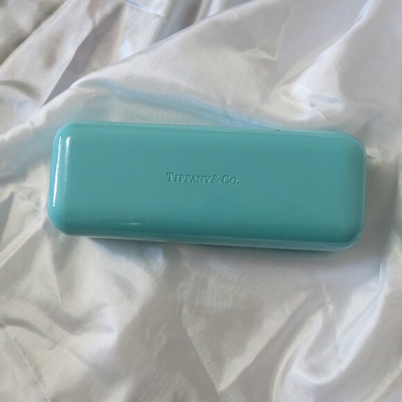 Tiffany & Co. and Kate Spade hard shell eyeglass cases - Picture 2 of 11